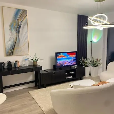 Luxury House With Jacuzzi And Sauna Semesterbostad