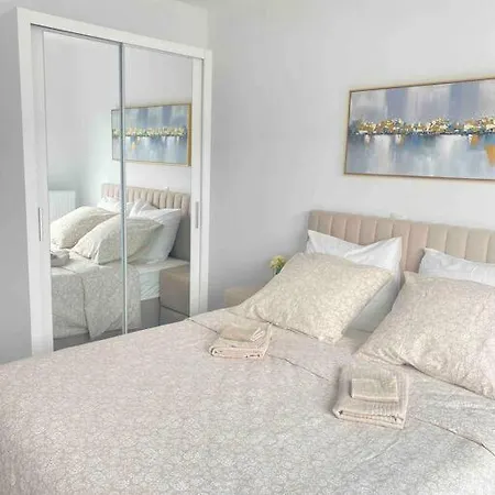Luxury House With Jacuzzi And Sauna Casa vacanze *
